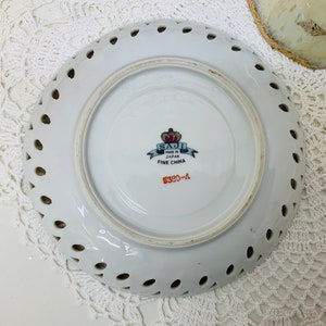 Saji teacup and saucer image 7