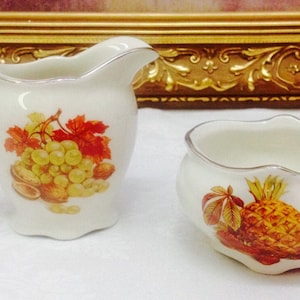 Royal Winton Grimwades cream and sugar.