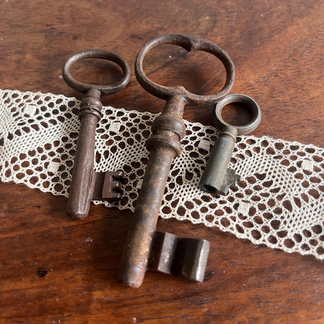 Antique French Key Set: Iron Keys With Patina for Decor or Crafts - Etsy