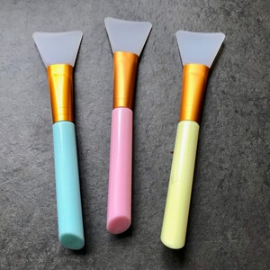 Non-stick Applicator Brushes, Spatula Style Silicone Tool for Crafts,  Adhesives, Clay, Face Masks, Cake Decorating, Glue Brush, Non-stick 