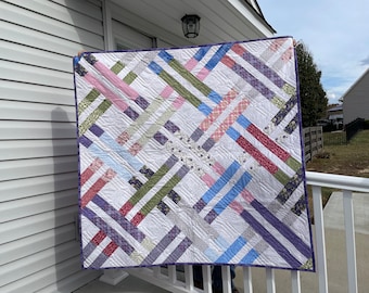 PASTEL TWIST quilt. 46” x 46”.  For lap quilt, toddler quilt. Baby quilt.