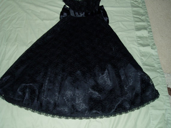 Vintage Gunne Sax Black Lace and Taffeta Evening G