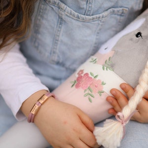 Bracelet fille personnalisé avec nom, acier inoxydable, cône scolaire, inscription scolaire