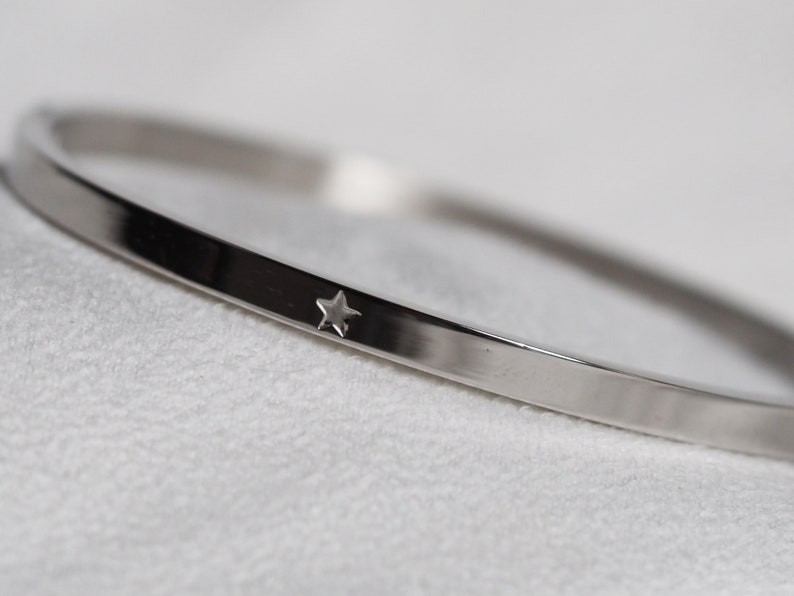 Silver bangle Star engraved bangle Cuff Stainless steel image 3