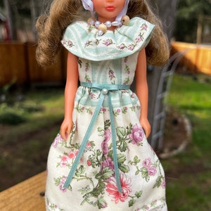 Handmade dress set fits skipper sized barbie dolls (doll not included)