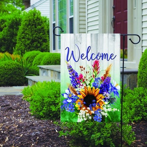 Spring Floral Garden Flag, Garden Decoration, Housewarming Gift, Porch Flag, Spring Flag