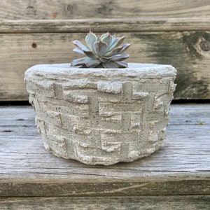 Hypertufa Planter, Hypertufa Pot, Planter, Pot, Succulent Planter, Garden Decor, Home Decor, Handmade, Rustic, Unique,Herb Planter, Round