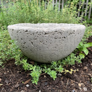 Hypertufa Planter, Hypertufa Pot, Planter, Pot, Succulent Planter, Herb Planter, Garden Decor, Home Decor, Handmade, Rustic, Round, Unique
