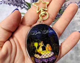 Bella Notte - Lady och Lufsen Disney Romantikinspirerad Glitter Akryl Nyckelring