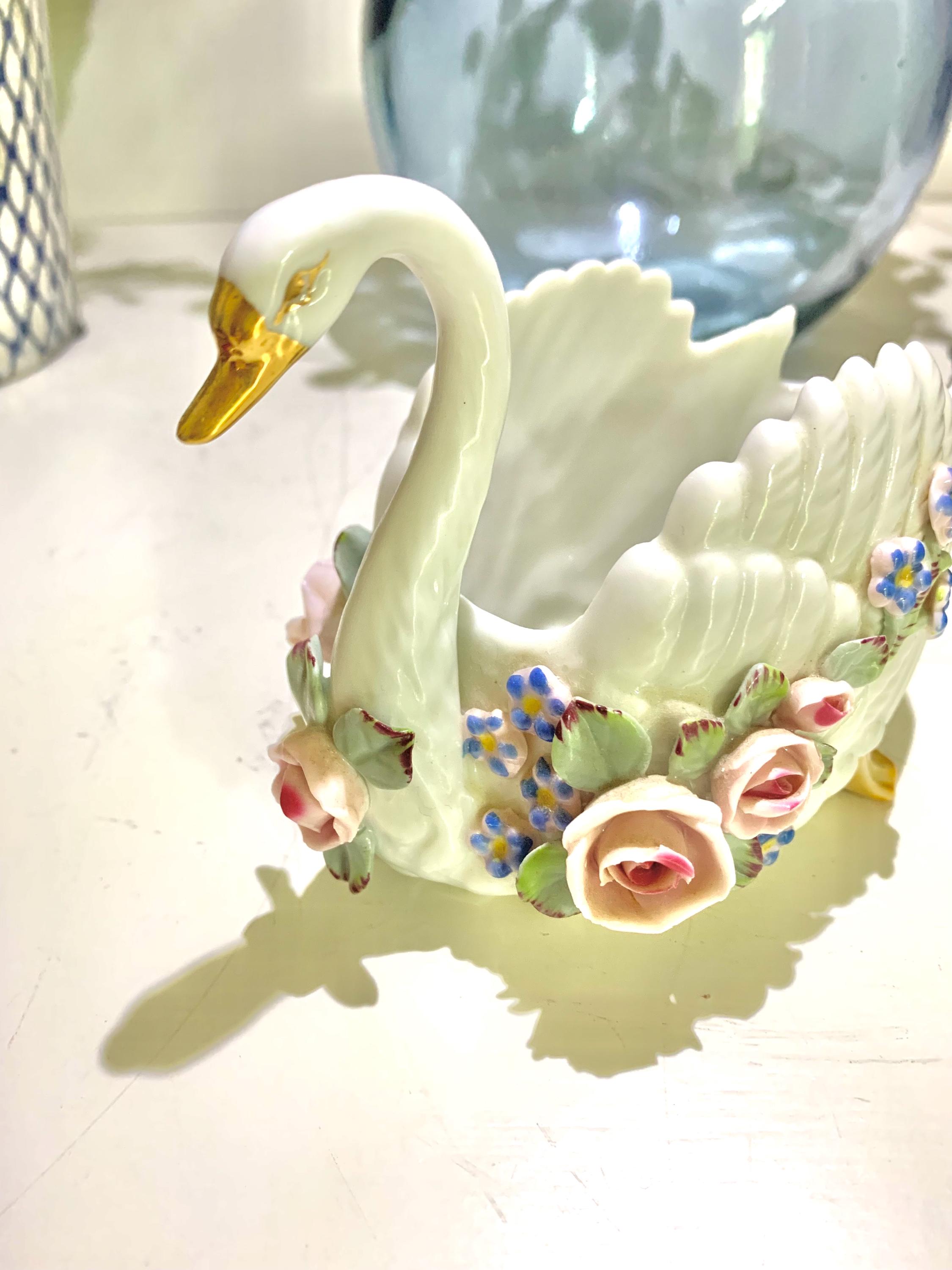 Vintage Swan Vase - Etsy