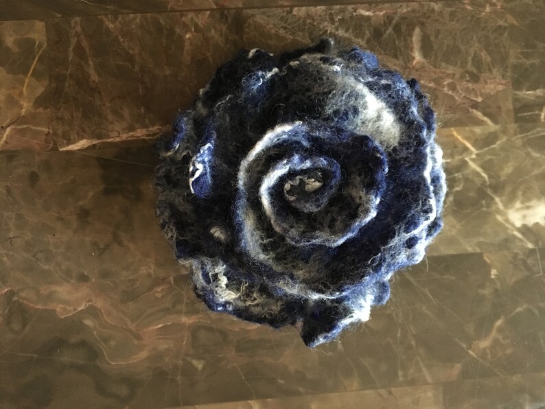 Soft Merino Wool Hand Wet Felted Flower Rose Merino Wool Flowers Pins art deco image 2