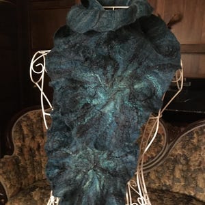 Handmade scarf purple ombre ruffled snood naturalwool neck warmer wet felted neck warmer wool collar wool cowl wool scarf art deco ship now