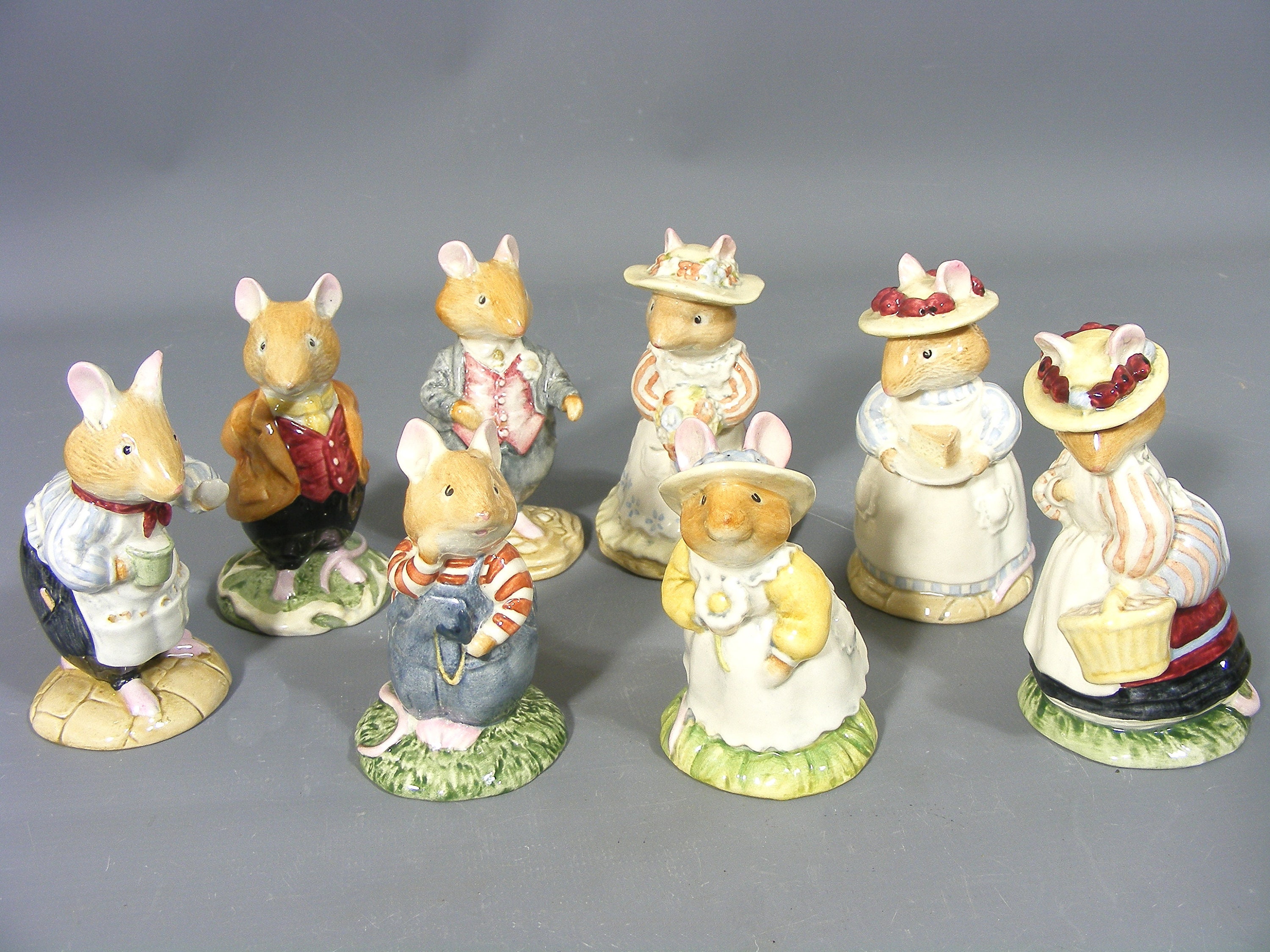 Royal Doulton Brambly Hedge Figurine, Wilfred Toadflax Royal Doulton Brambly Hedge Figurine, Wilfred Toadflax