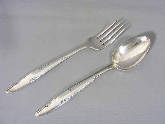 Oneida silver deals plated flatware