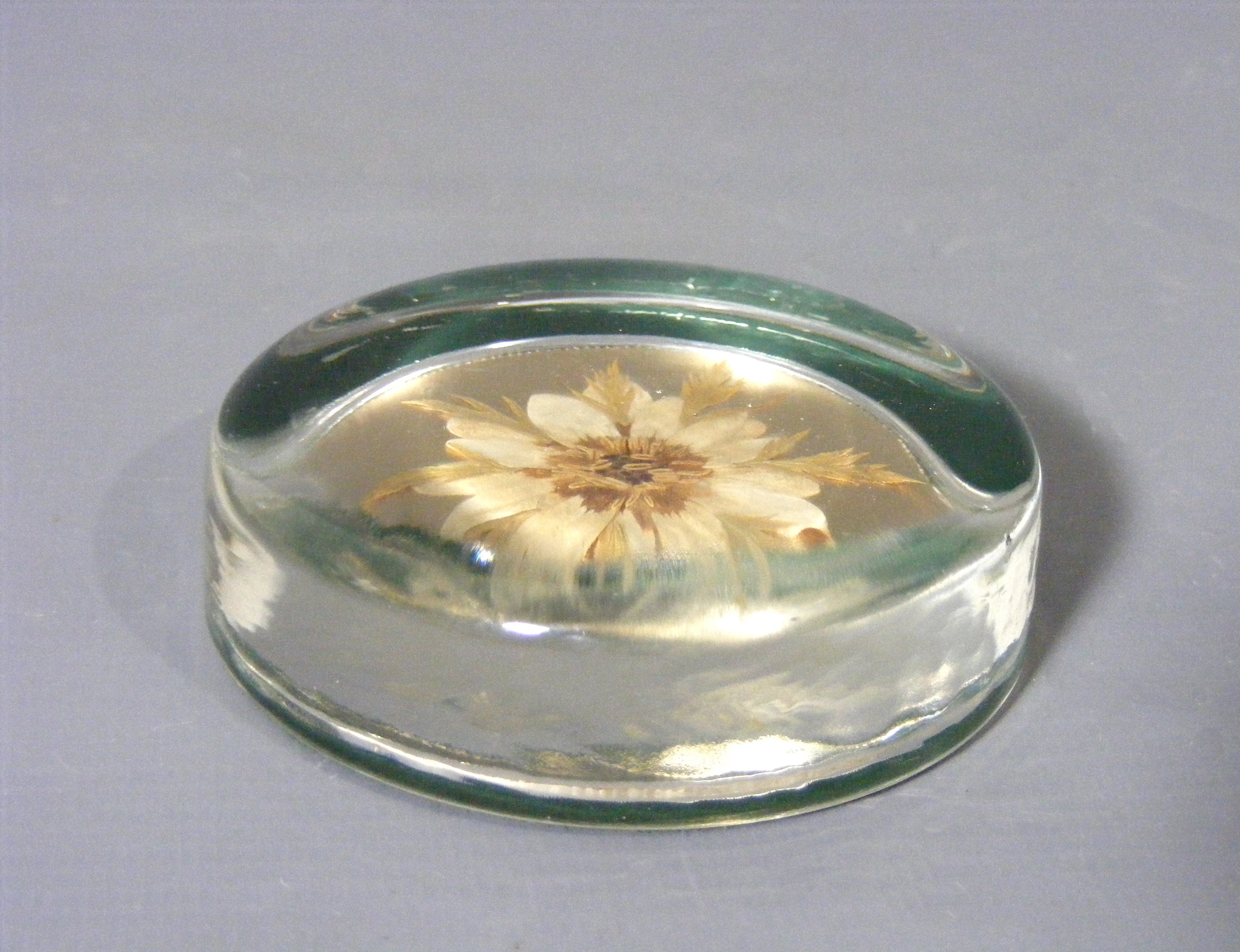 Vintage Dried Flower Paperweight Round Flower Paperweight Etsy