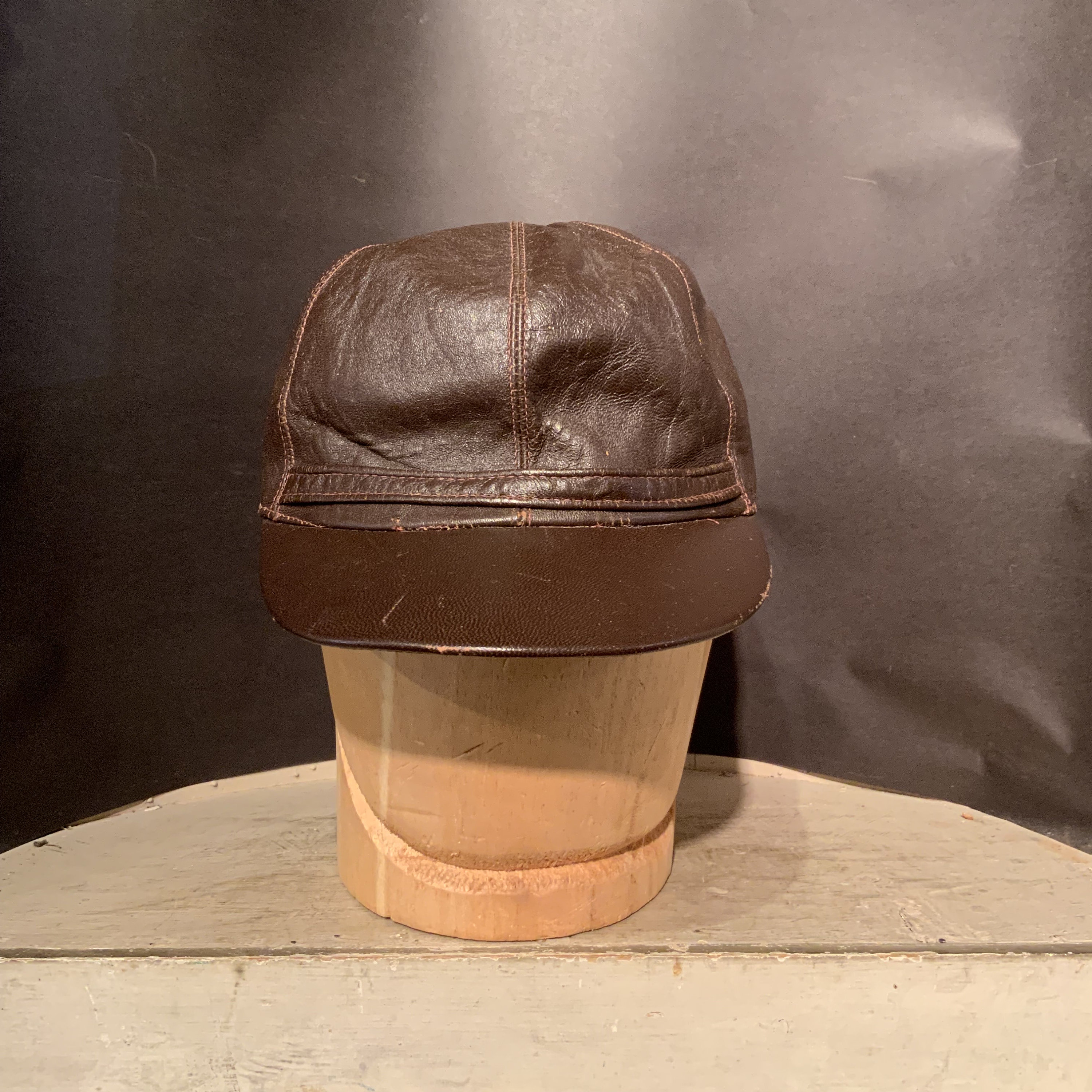 帽子 vintage leather damage hunting cup  used Vintage Leather Cap, Steven's Hunting Baseball Style Cap, Ca