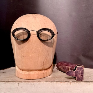 Antique Eyeglasses with Case, Stagecoach, Train Travel Mesh Glasses, Ca: 1870s.