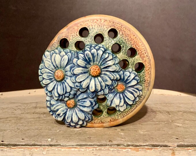 Weller Pottery Flower Frog, Daisy Flower Frog, Ca 1920s. Etsy