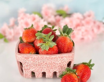 Berry Bowl Strawberry Serving Bowl Fruit Summer Table Housewarming Serving Gift Basket For Fruit Washing Bowl Kitchen Breakfast Collander