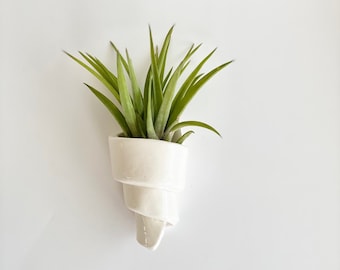 White Air Plant Holder Hanging Air Plant Art Mini Ceramic Hanging Planter Garden Gift Plant Lover Birthday Gift White Modern Air Planter