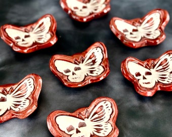 Skull Butterfly Spoon Rest: Gothic Ceramic Teaspoon Holder