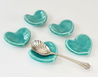 Teal Coffee Spoon Rest Heart Shaped Green Ceramic Teaspoon Rest Coffee Heart Spoon Holder Small Spoon Rest Kitchen Coffee Bar Station Gift