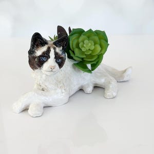 Cat Planter Indoor Succulent Planter Cat Mom Birthday Handmade Cat Sculpture Cactus Plant Cat Lady Gift Gray Ceramic Handmade Cat Birthday