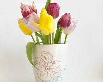 White Porcelain Vase, Porcelain Vase, Hibiscus Flower, Mom Vase, Porcelain Vase Pottery, Pottery Vase, White Vase, Flower Vase, Mother’s Day