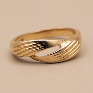 Vintage 18k Italian Solid Gold Ring