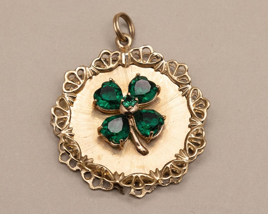 Fantastic Vintage 14k Gold Clover Disc Charm With Emerald Heart Leaves ...
