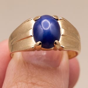 Handome Vintage 14k Gold Star Sapphire Ring - Size 8.75 Unisex Estate Ring | Solid Yellow Gold | Blue Sapphire Cabochon