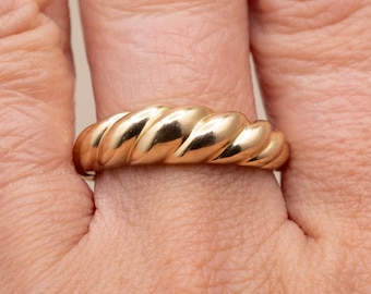 14k Gold Twist Croissant Ring | Solid Gold Ribbed Dome Ring | Real 14 Karat Textured Stacker Band