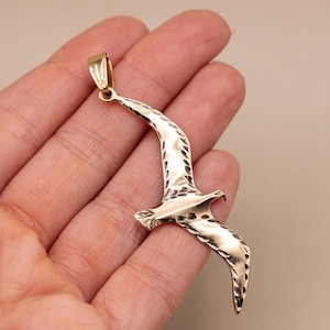 Large Vintage 10k Solid Gold Seagull Bird Pendant