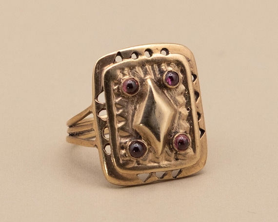 Vintage British 9k Gold Diamond Playing Card Ring | Rhodolite Garnet Cabochons | 1985 London Hallmark | Size 4 | In-House Sizing