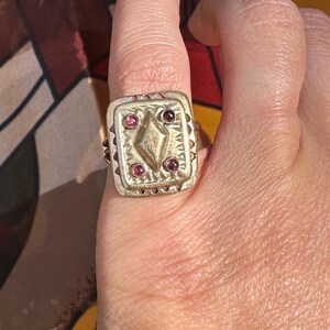 Vintage British 9k Gold Diamond Playing Card Ring | Rhodolite Garnet Cabochons | 1985 London Hallmark | Size 4 | January Birthstone Jewelry image 8