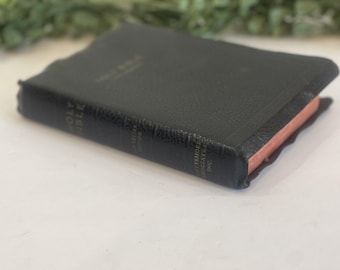 Holy Bible Concordance KJV Red Letter Edition World Publishing 8” x 5.5” | Black Leather Bound Bible| Vintage Holy Bible | Illustrated Pages