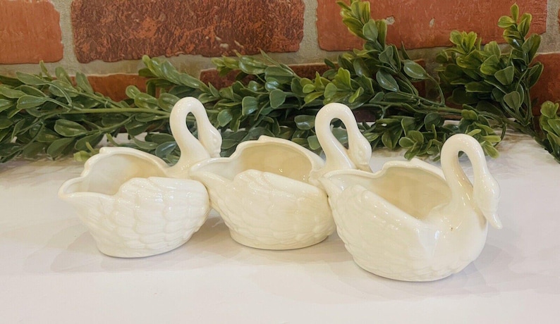 Lenwile Ardalt Artware 3 Porcelain Swans Figurine Japan 10 3/4" W Collectible | Set of three swans | Swan Planters| Gifts for Her | Vintage image 7