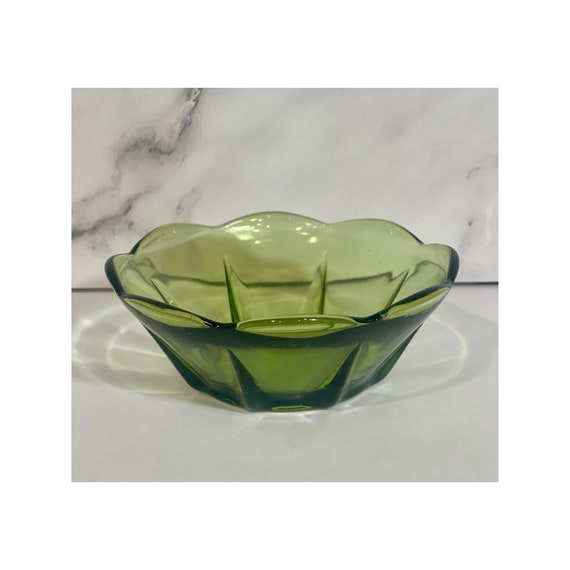 Carnival glass Dish (JAS) Carnival glass Dish (JAS)