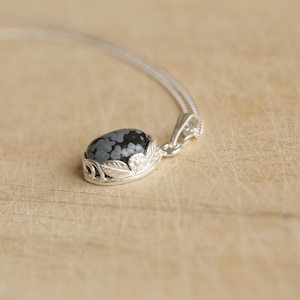 925 Sterling silver and Snowflakes Obsidian necklace charm pendant with 16&#39;&#39;, 18&#39;&#39;, 20&#39;&#39; sterling silver chain