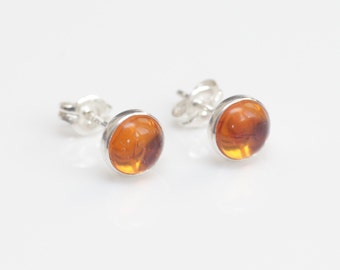 925 Sterling silver stud earrings with natural Amber