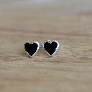 925 Sterling silver heart shaped stud earrings with  natural Black Onyx