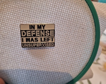 Funny needle minder