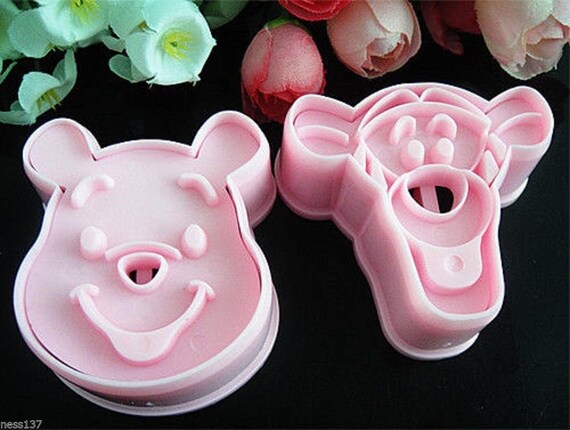 2 Moules Gateau Winnie Tigrou De Disney Emporte Piece Pate A Etsy 2 Moules Gateau Winnie Tigrou De Disney Emporte Piece Pate A Etsy