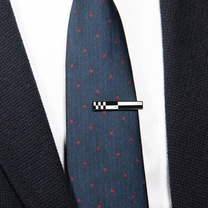 La barre à cravate « à l'échelle 1 : 5 » — Architecture Vêtements de cérémonie Designer d'intérieur Idées cadeaux Noël Pince Mariage Ingénieur Géomètre Obtention du diplôme