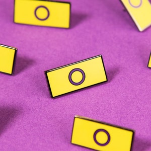 Intersex Flag Pin — Subtle LGBT Pride Lapel Minimalist Badge Awareness Day Non-Binary Hermaphrodite Trans Transsexual Third Gender Neutral