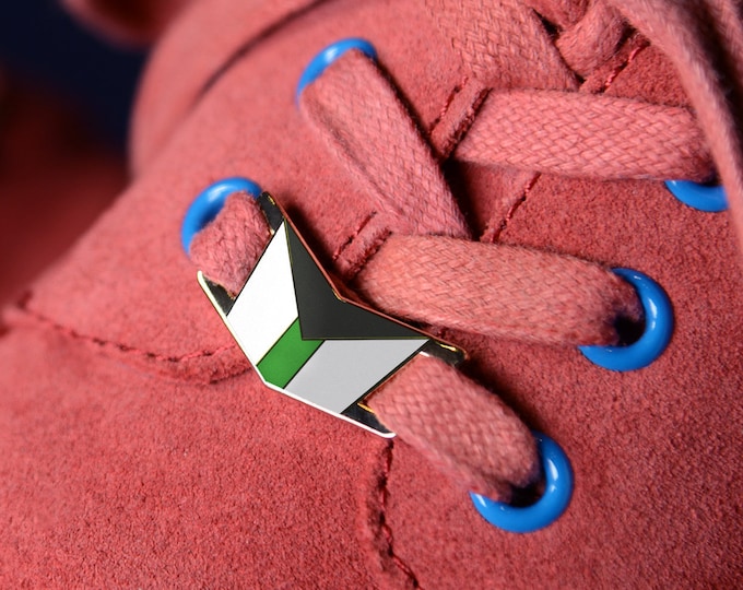The Demiromantic Shoelace Locks