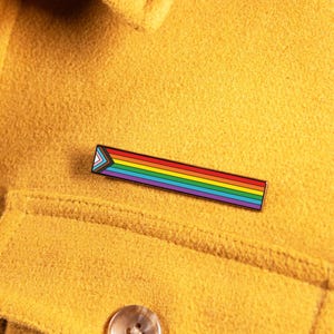 Pin de la bandera arcoíris de Long Progress — Accesorio LGBT del Orgullo Gay Insignia Bisexual Lesbiana Asexual Protesta de Vidas Trans Pulsera adhesiva de Boda Queer