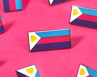 Polyamory 'Tricolour' Pride Flag Pin — New Poly Design Polyamorous Polyamproud Polya Throuple ENM Ethical Non-monogomy Open Relationship