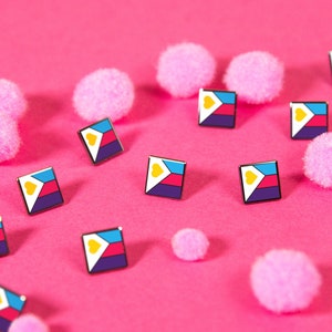 Mini Polyamory Flag Pin — Polyamproud New Poly Flag Design 2022 Polygamy Polygyny Relationship Anarchy Polyfidelity Nonexclusive Polyandry