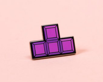 Tetris Block Enamel Pin — Retro Gaming Gifts Badge Birthday Card Video Game Art Cufflink Christmas Gamer Invitation Sock Secret Santa Collar